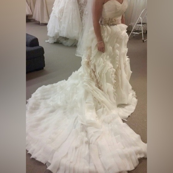 MAGGIE SOTTERO Haute Couture Juliette (NWT) Size: 12 - Picture 3 of 16